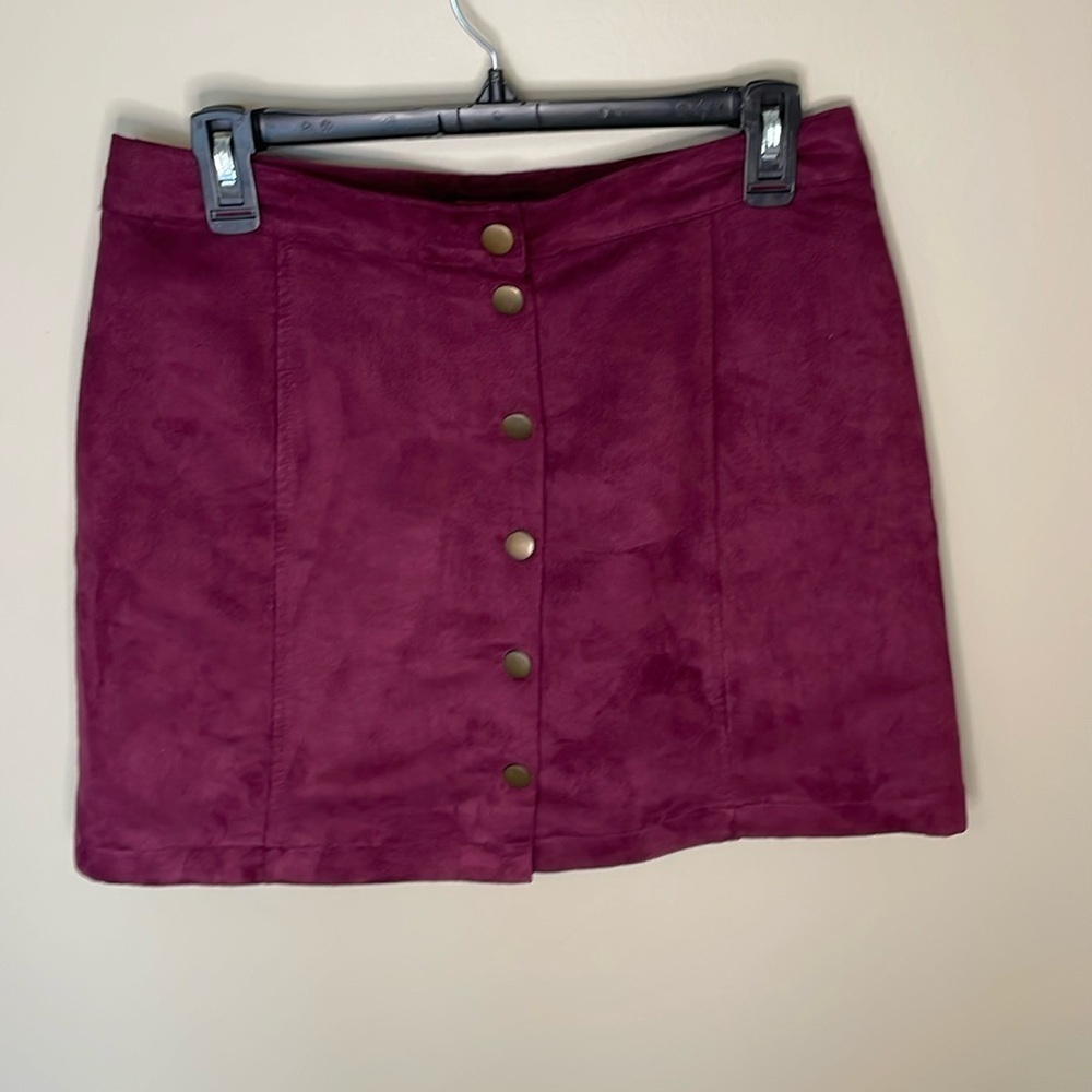 OLD NAVY Women’s 6 Cranberry Faux Suede Snap Front Short Skirt Y2K Western EUC